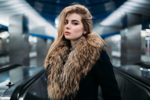 Leo Shumov: Women, Makeup, Fur, Jewelry, Glamour