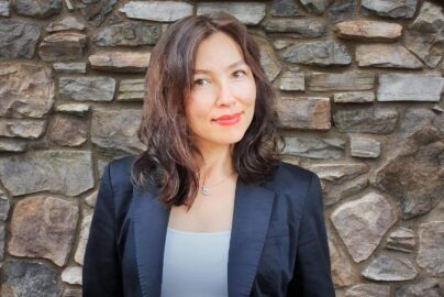 Who Is Elenaaraine? Unveiling the Digital Personality